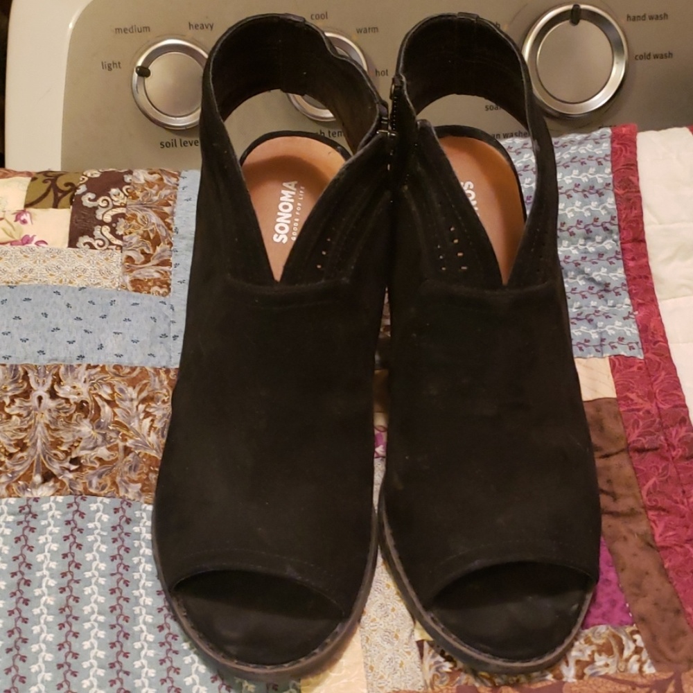 Size 9.5 wedges